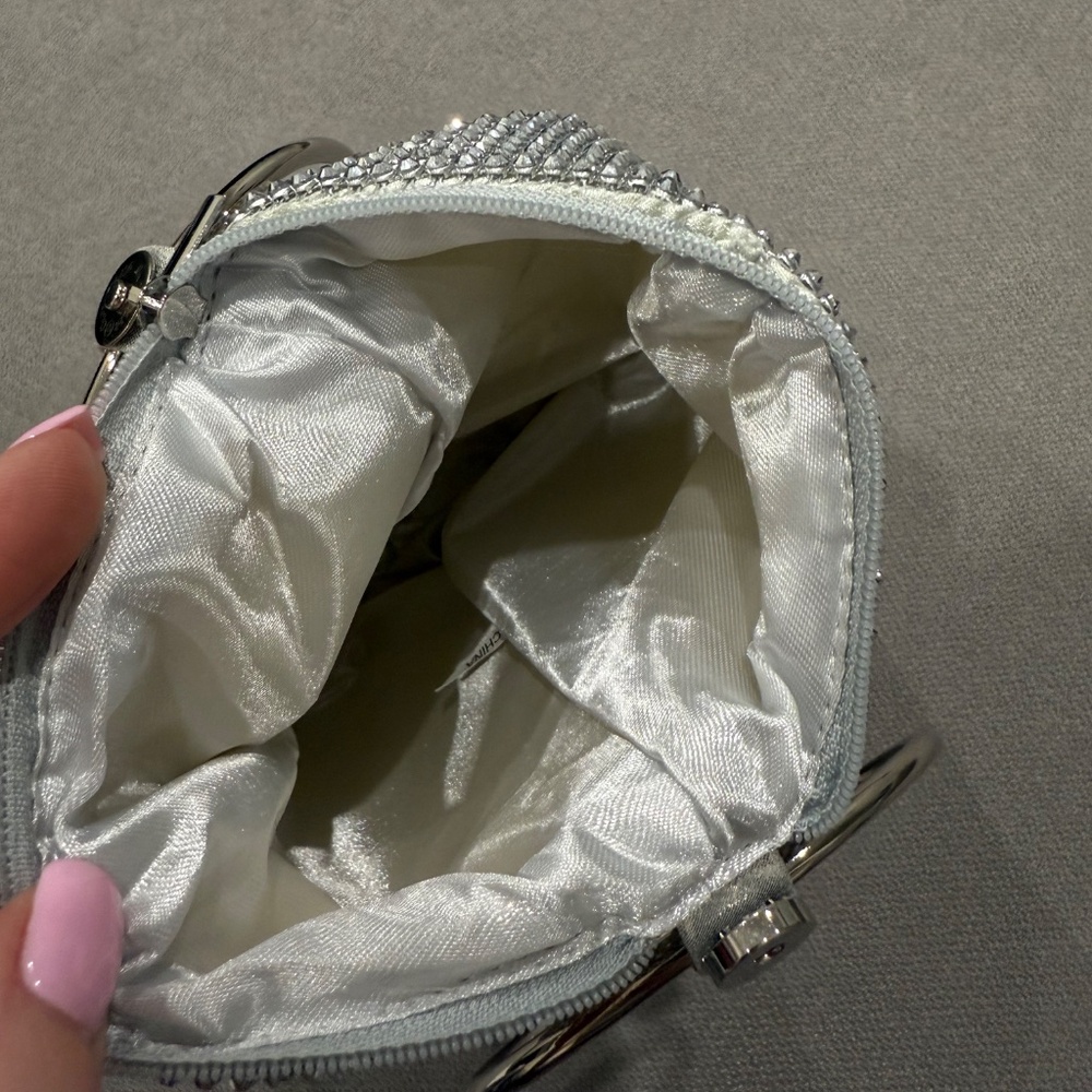 small bag - Picture 4 of 4